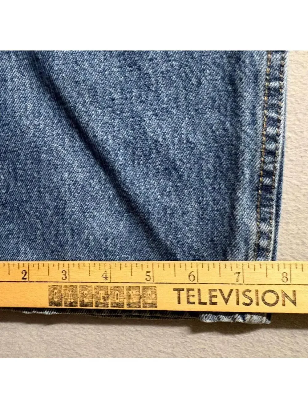 Levis 550 Relaxed Fit Jeans Mens 33x32 Blue Denim Medium Wash Red Tab